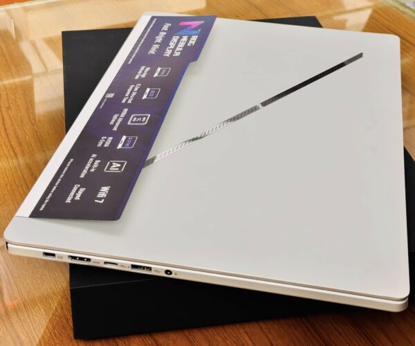 ASUS ROG Zephyrus G16 GA605WI Ryzen AI 9 HX 370 RTX 4070 8GB Graphics 16" 2.5K OLED Laptop - Image 3