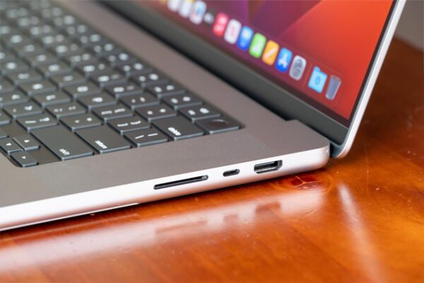 MacBook Pro 16" M2 Max Chip 32GB 1TB Space Gray (12C CPU 38C GPU) Pre-Owned 100% Fresh Full Box BH 100 BC 39 Only - Image 3